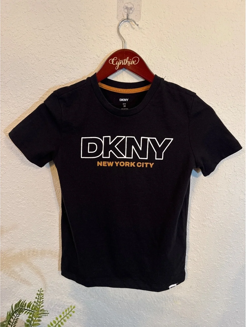 DKNY New York City Boys Black Graphic T-Shirt Size 10